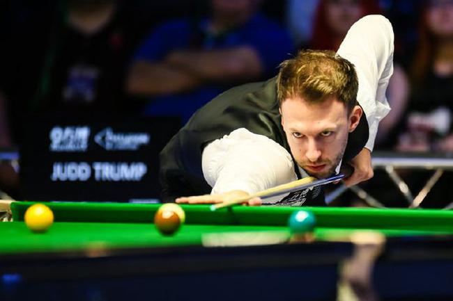 一边是利物 一边是利物