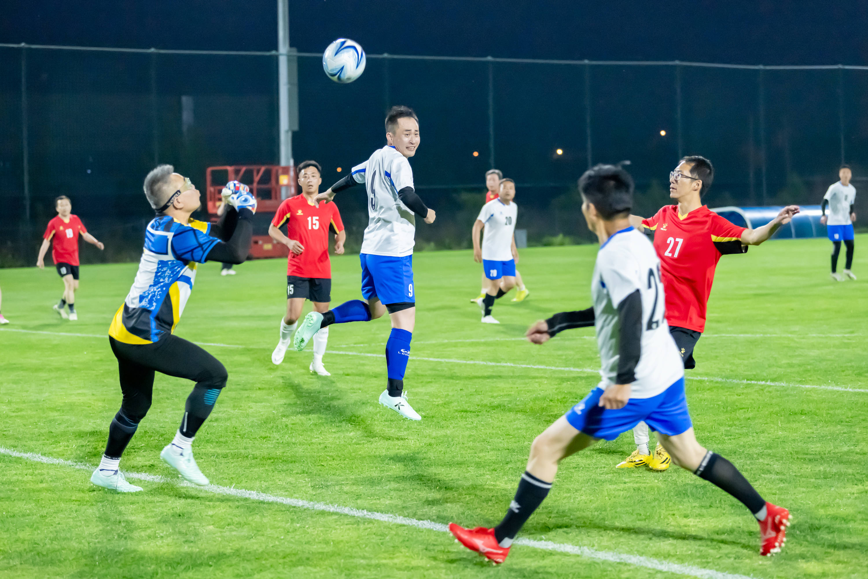 估了格老师 估了格老师